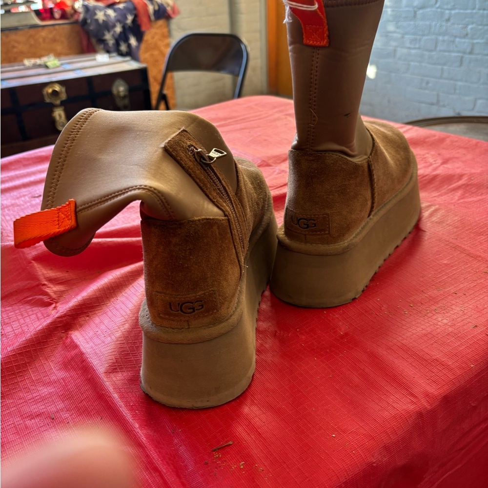 Ugg tan/light brown Dipper boot - image 3